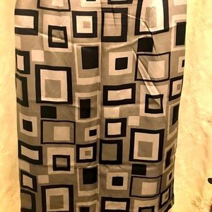 I.N.C 100% silk pencil skirt Geometric pattern SZ4